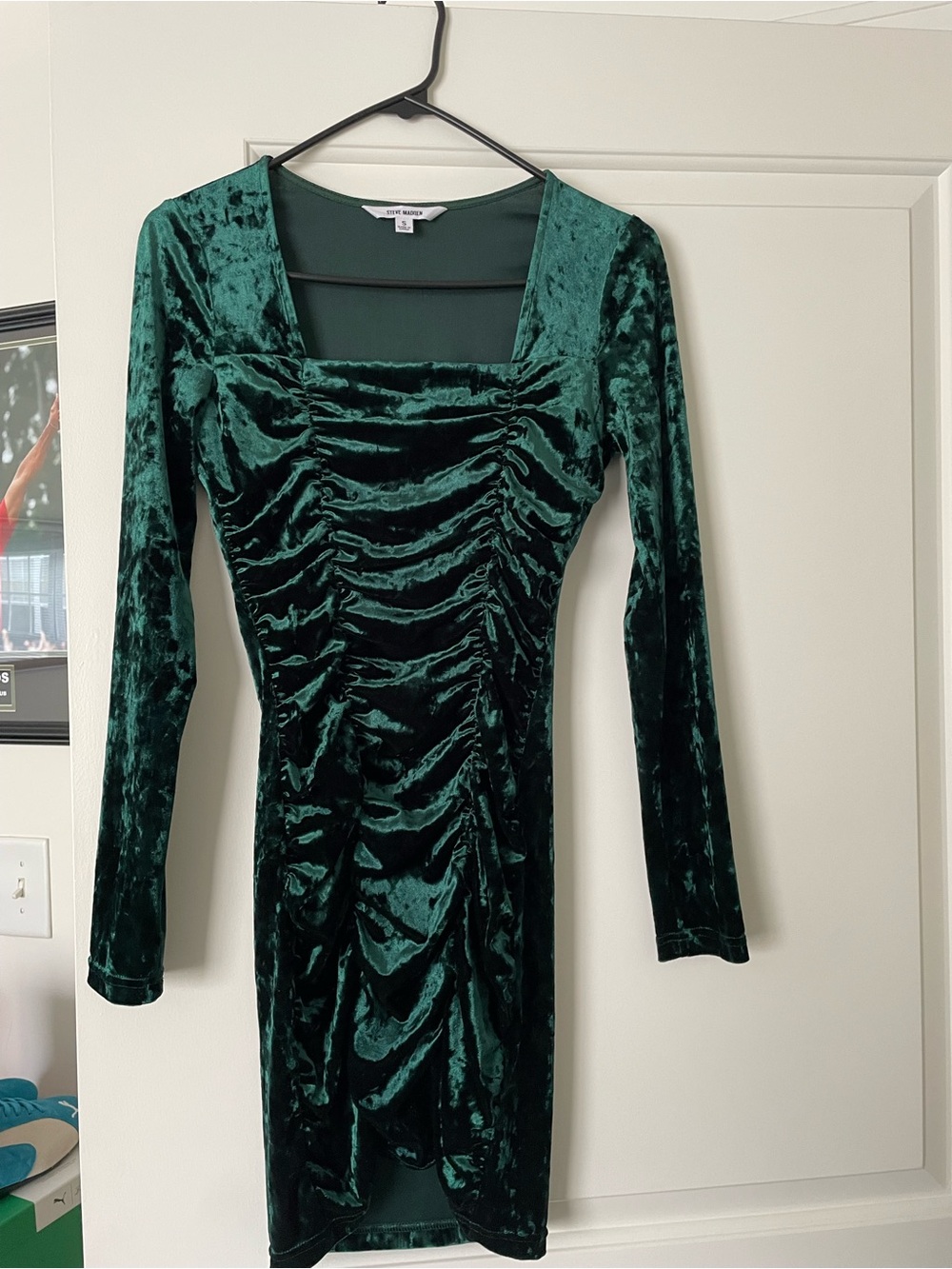 Steve Madden Deep Green Velvet Ruched Long Sleeve Dress